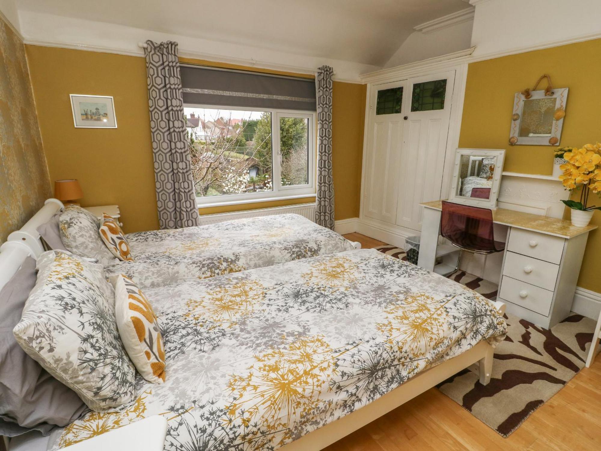 Glendalough Villa Colwyn Bay Bagian luar foto